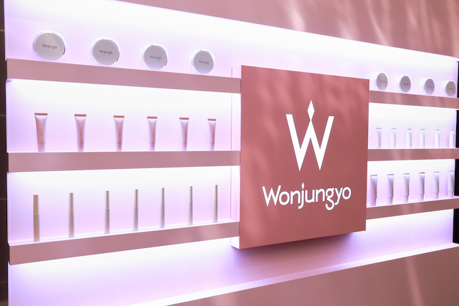 Wonjungyo誕生1周年記念 新ビジュアル&新製品発表会
